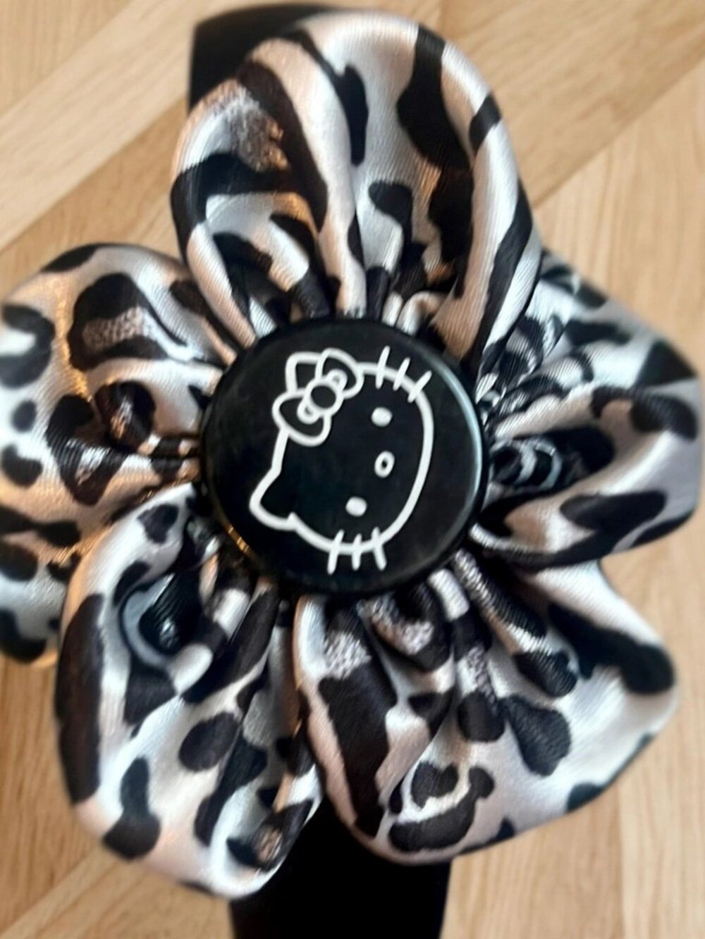 Hello Kitty Leopard Print Flower Headband Y2K Black Satin Sanrio Cheetah